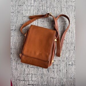 Vintage Nordstrom leather crossbody bag